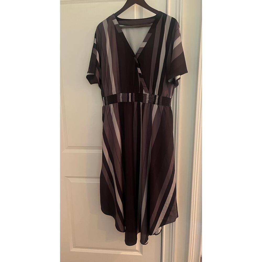 Bloomchic Striped Purple Women’s Dress Plus Size 18/20